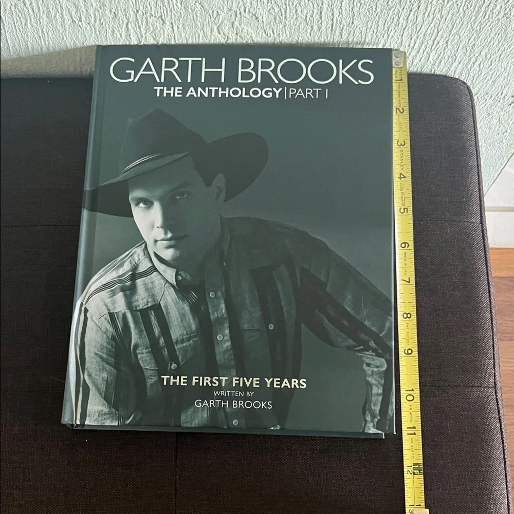#0727****Garth Brooks The Anthology Part I Book